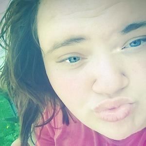 Meet your Posher, Shelly